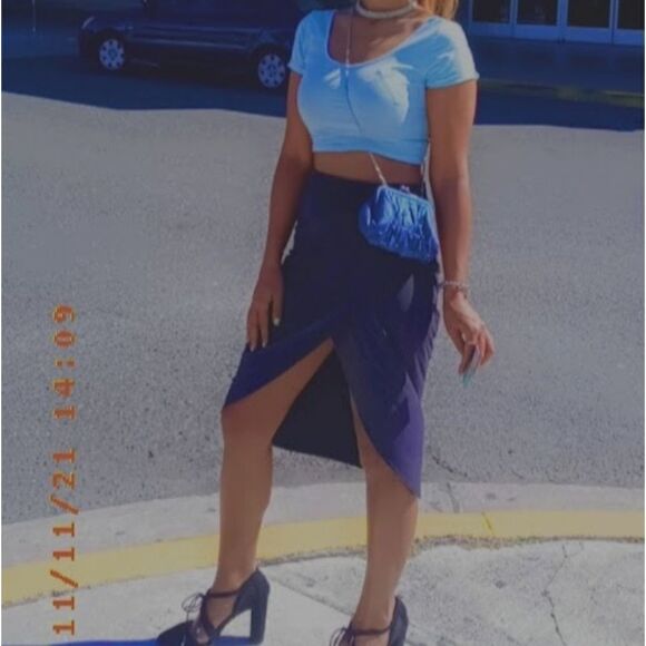 Outfit bundle  - Picture 1 of 12